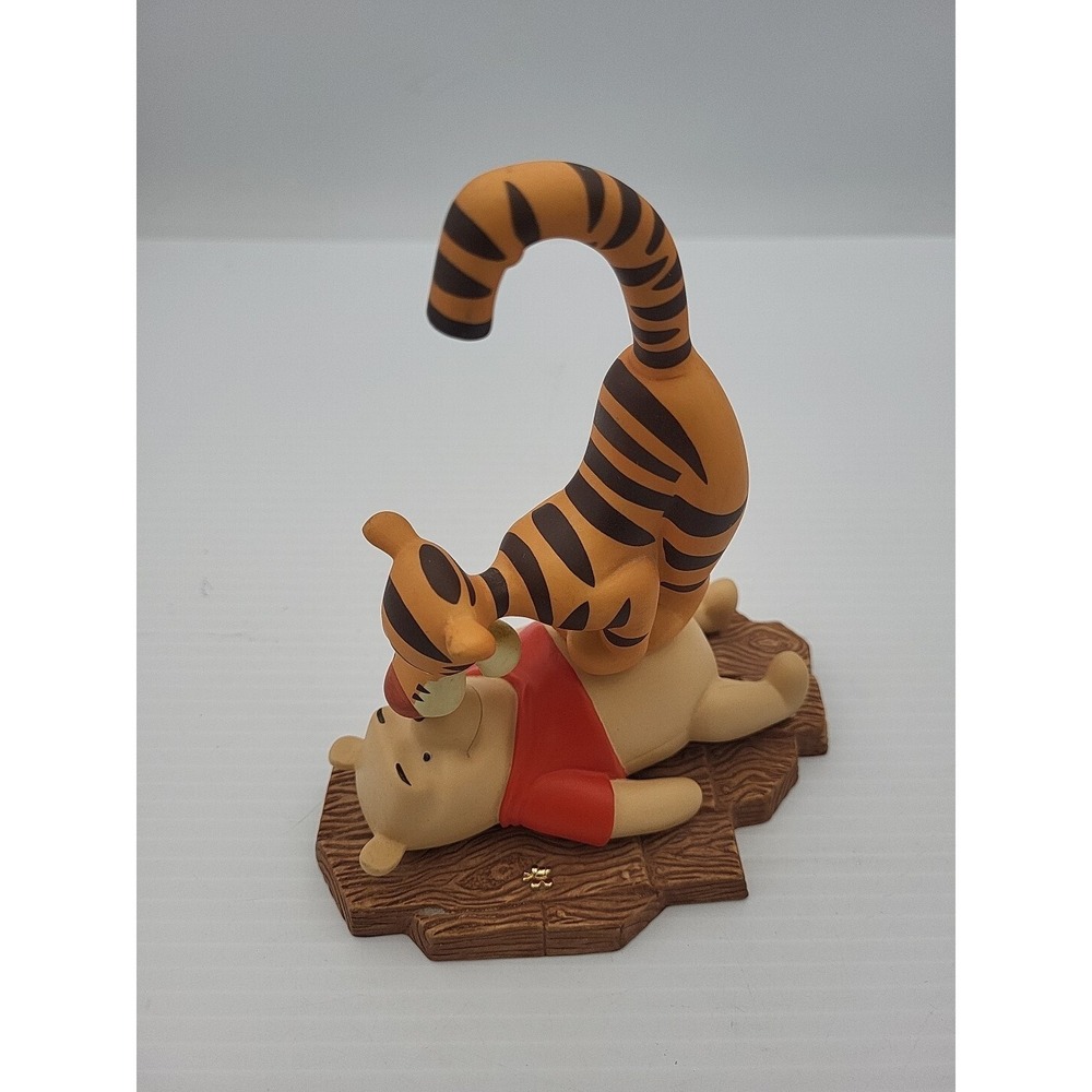 DISNEY Pooh & Friends Friends Put A Bounce In Your Heart Figure TIGGER GOLD BEE